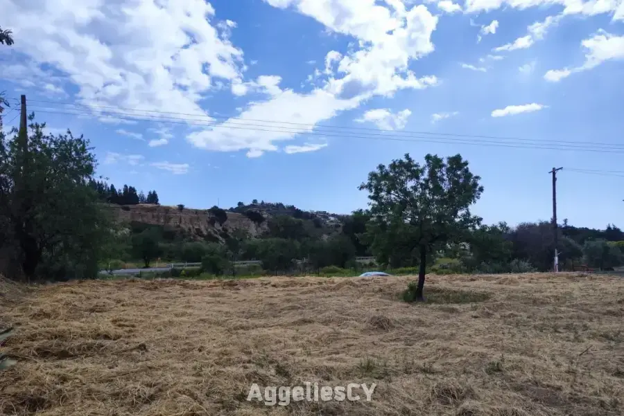 Residential Plot for Sale – Monagroulli Village