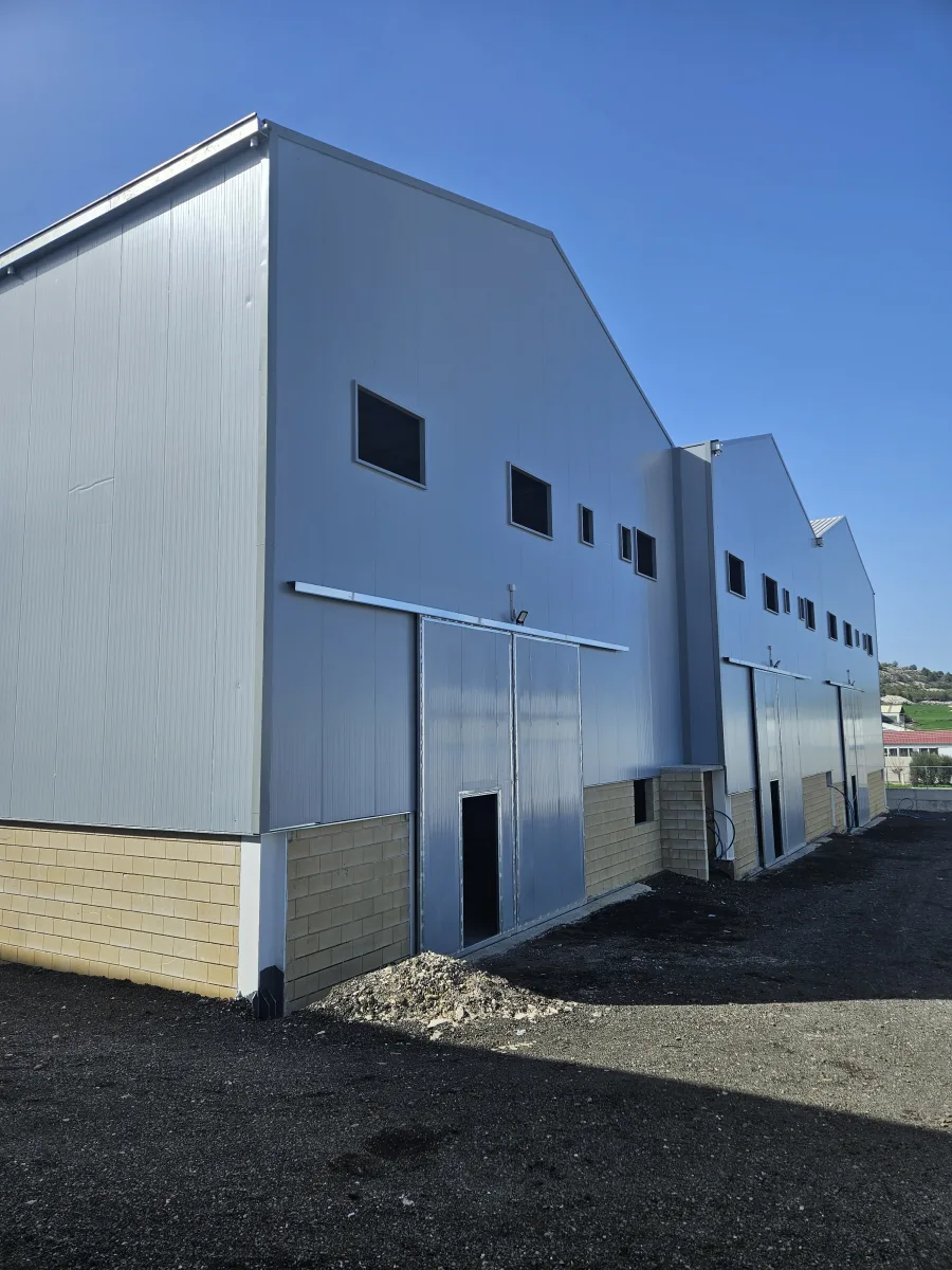 For Rent: Alambra Warehouses