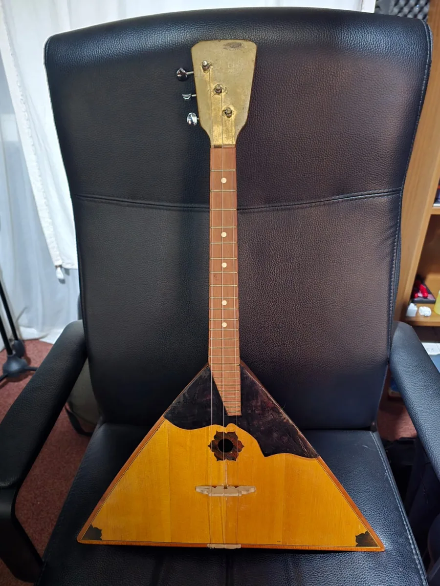 Traditional 3-String Balalaika + Carry Case