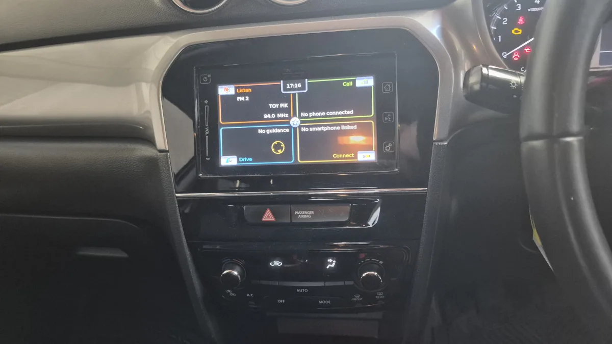 Photo 8